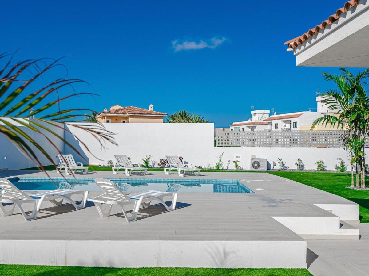 303 VILLA CASA JARDIN con piscina y gran jardín Costa Adeje (Tenerife) Exterior foto