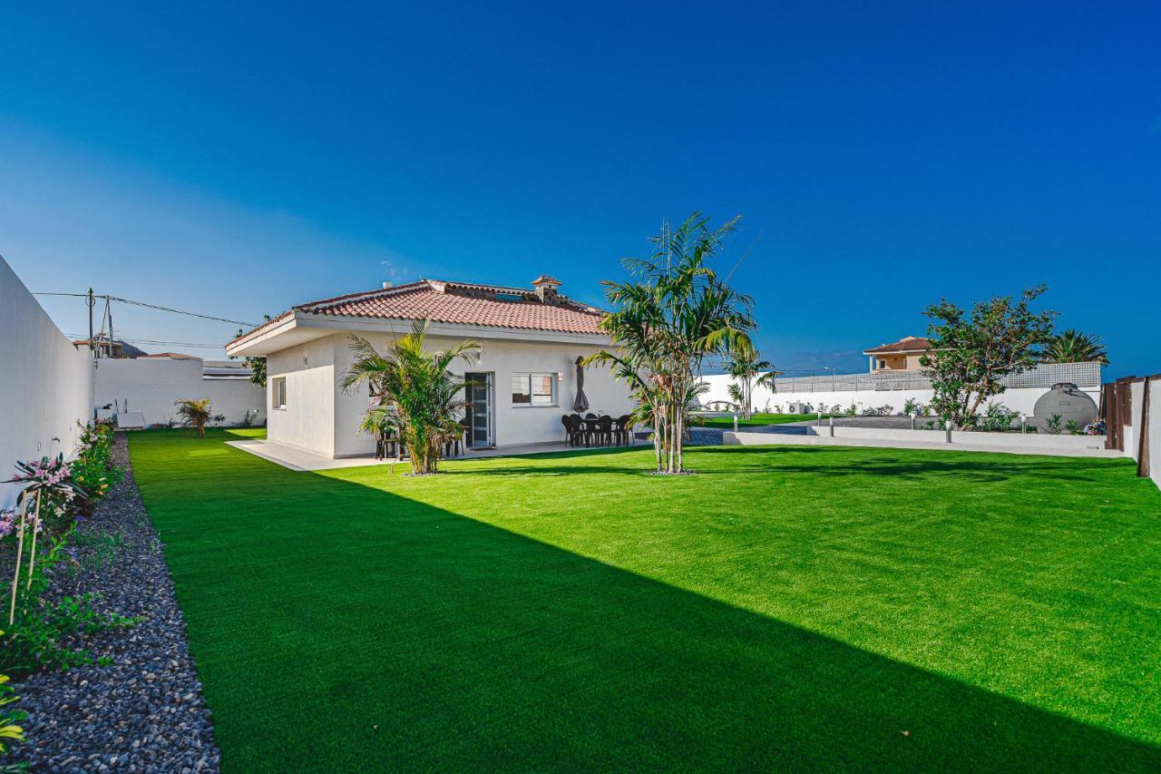 303 VILLA CASA JARDIN con piscina y gran jardín Costa Adeje (Tenerife) Exterior foto