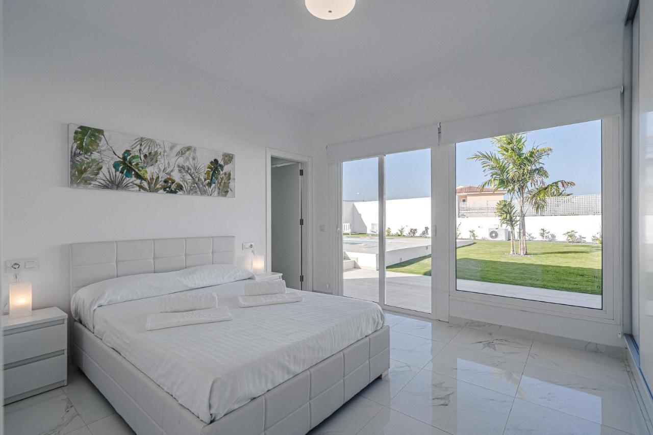 303 VILLA CASA JARDIN con piscina y gran jardín Costa Adeje (Tenerife) Exterior foto